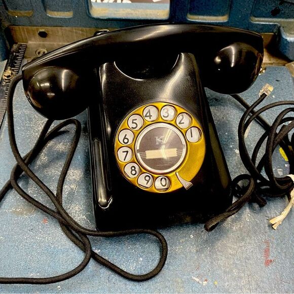 Vintage Kellogg Red Bar 1,000 Series, Bakelite Body Working Telephone Landline - Picture 1 of 8